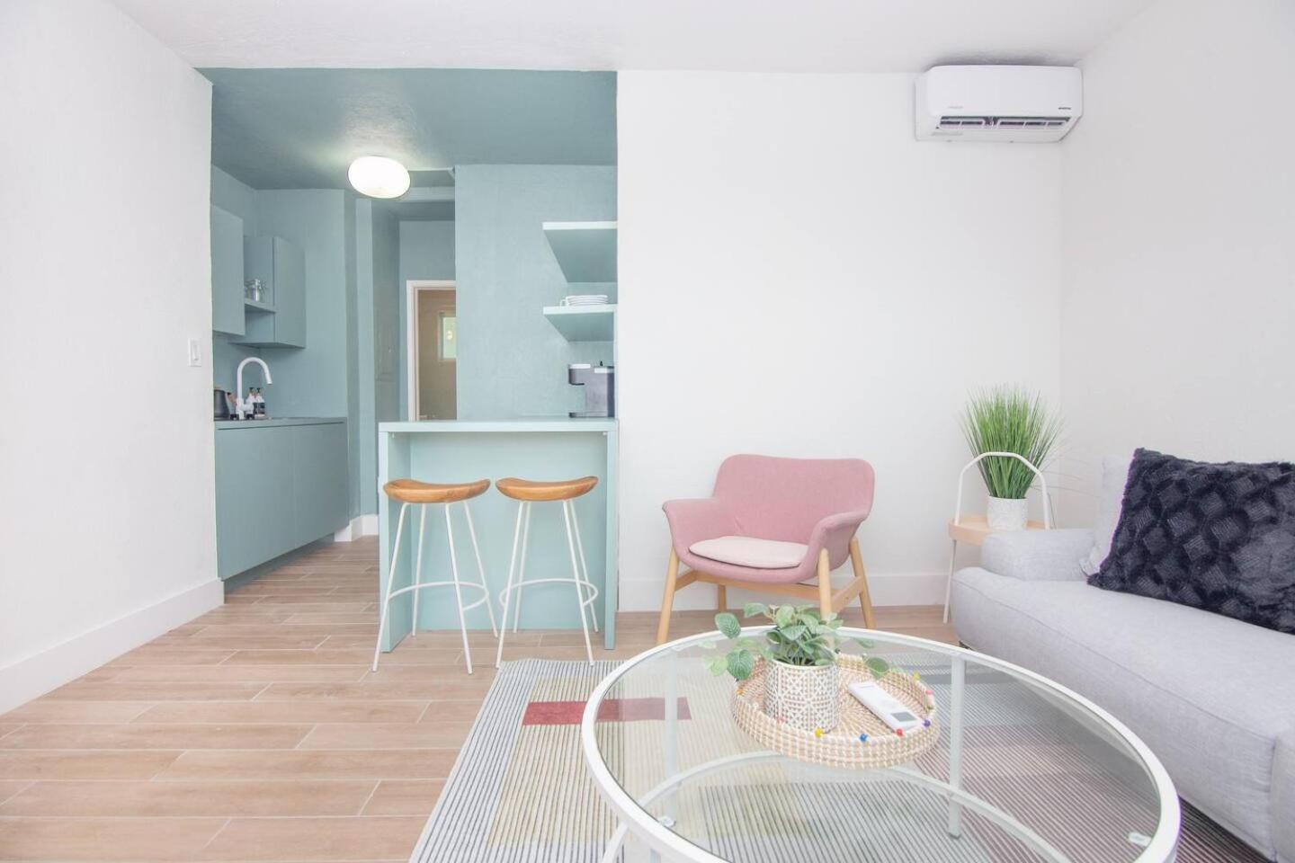 Stylish One Bedroom Apartment In El Portal #4 마이애미 외부 사진