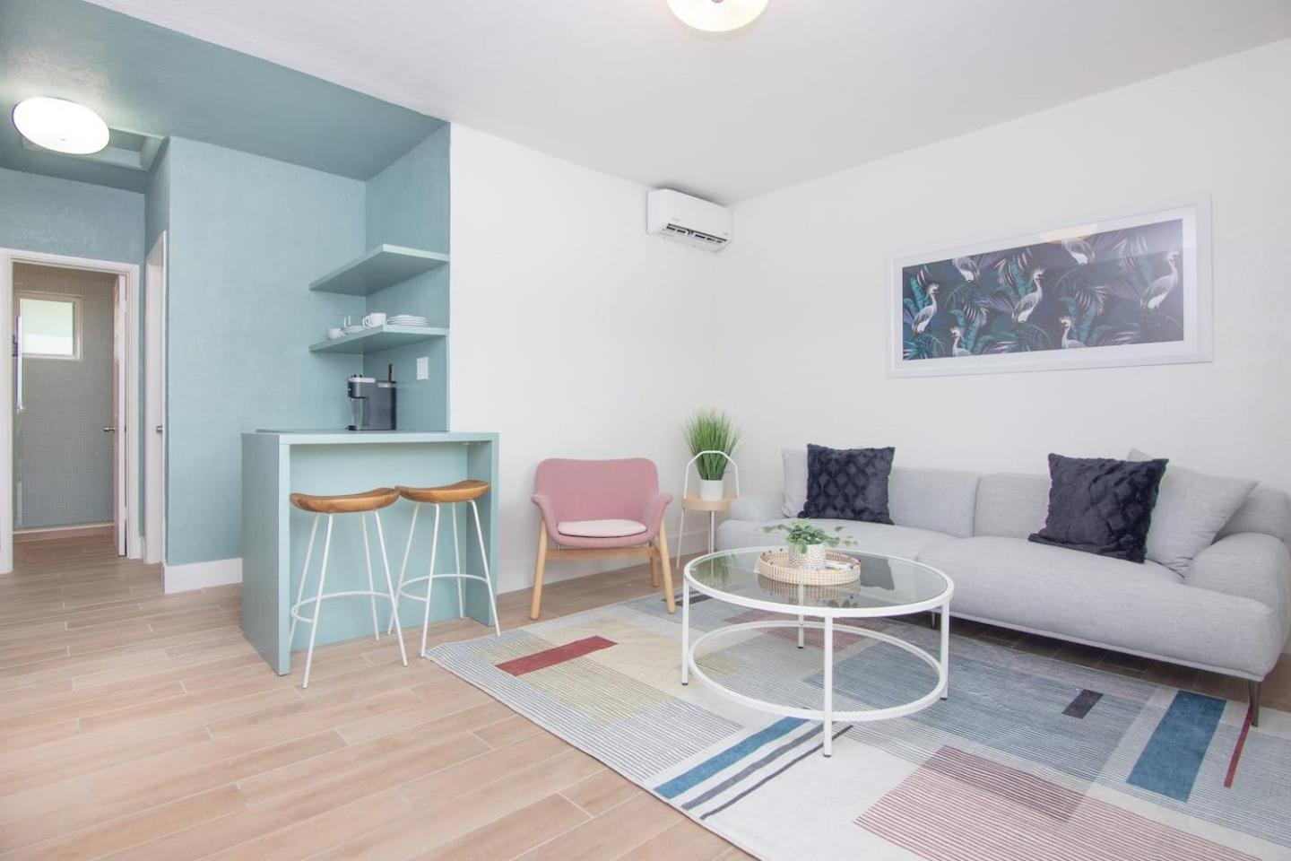 Stylish One Bedroom Apartment In El Portal #4 마이애미 외부 사진